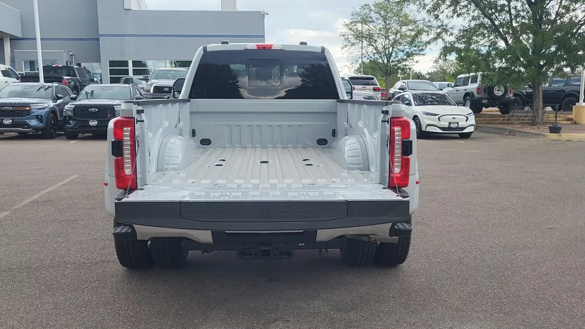 New 2026 Avalanche Ford LARIAT image 22