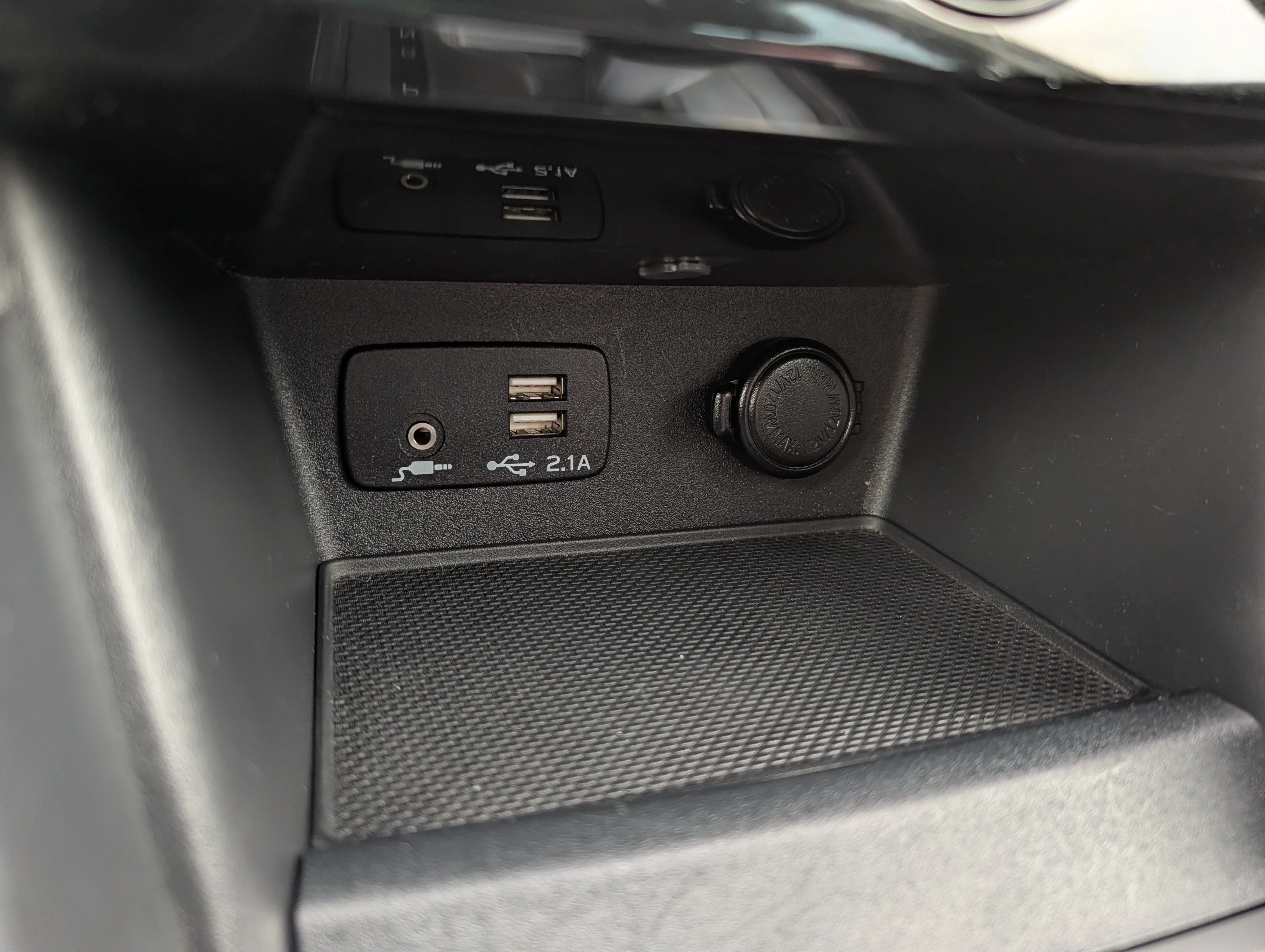 Used 2023 Crystal Black Silica Subaru Premium image 34