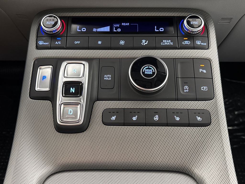Certified Used 2025 Gray Hyundai SEL Premium image 21