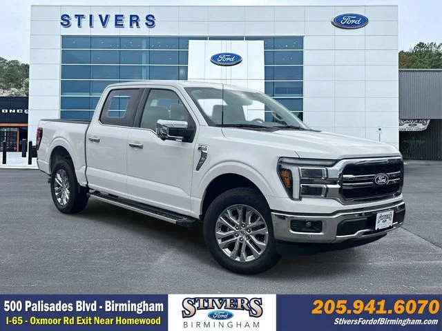 New 2026 Star White Metallic Tri-Coat Ford Lariat image 1