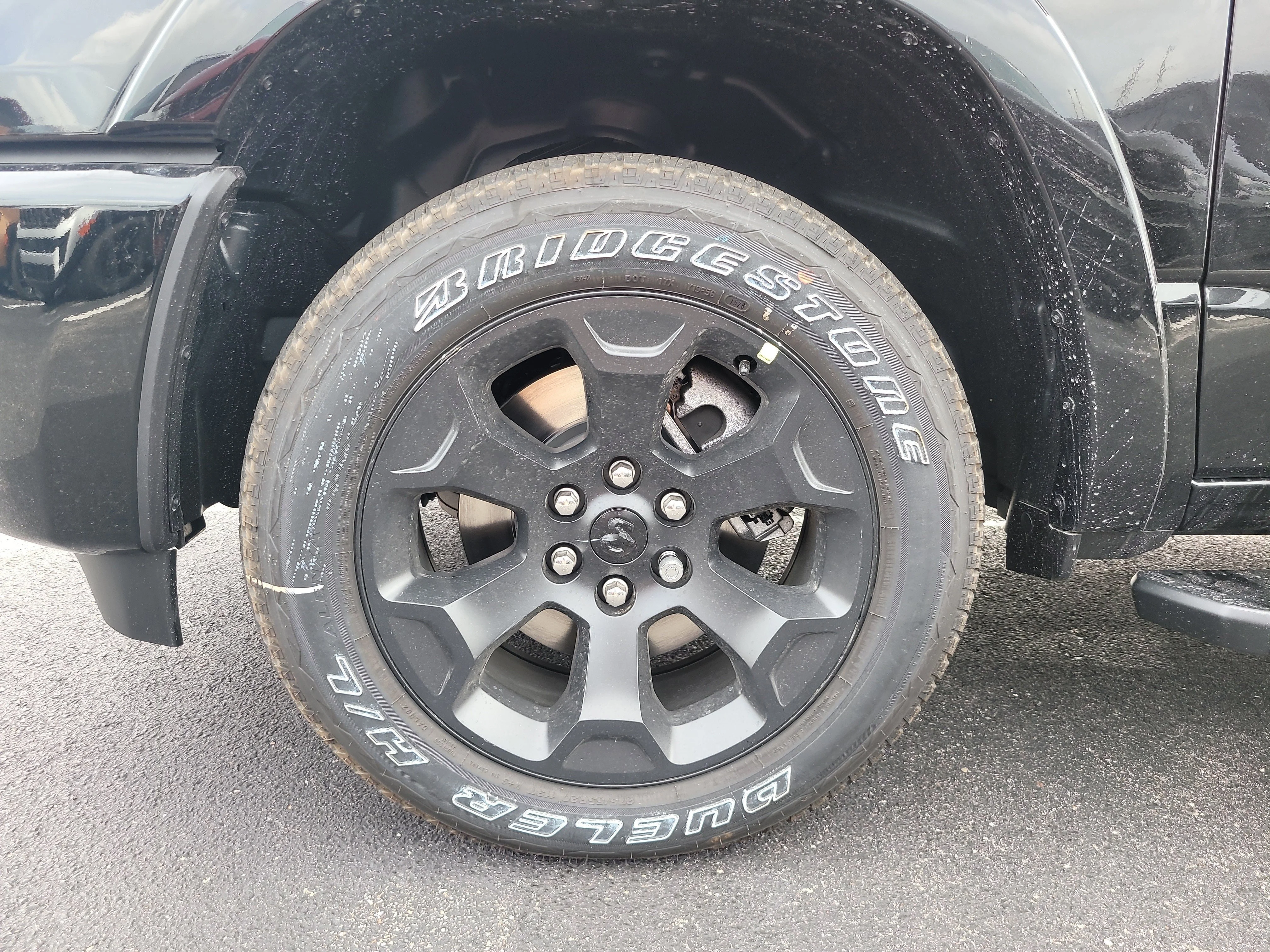 New 2026 Diamond Black Crystal Pearlcoat Ram Big Horn image 10