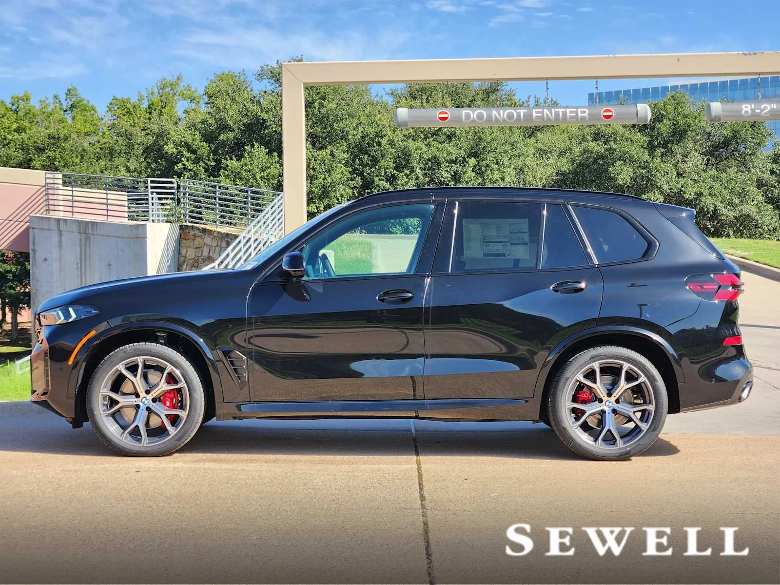 New 2026 Black Sapphire Metallic BMW sDrive40i image 2