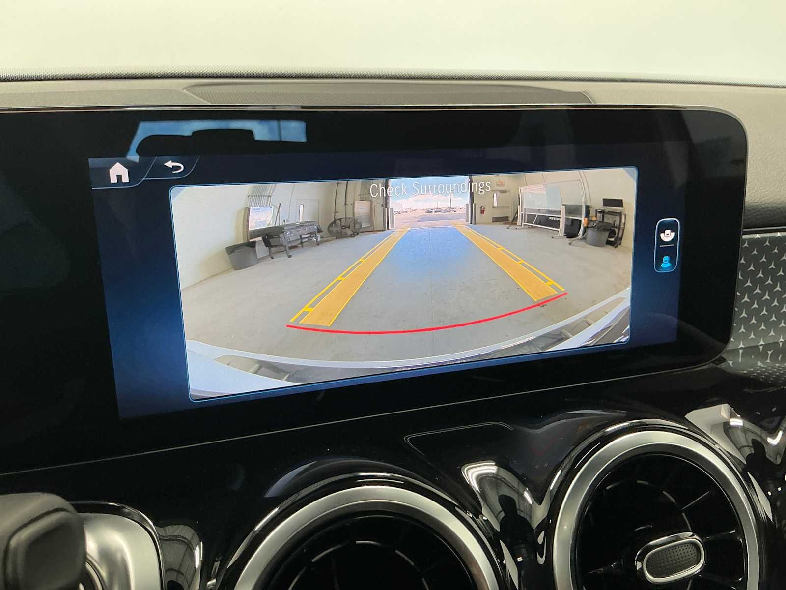 Certified Used 2026 Polar White Mercedes-Benz GLB 250 image 13