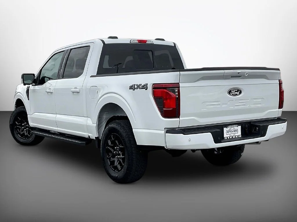New 2026 Oxford White Ford XLT image 3