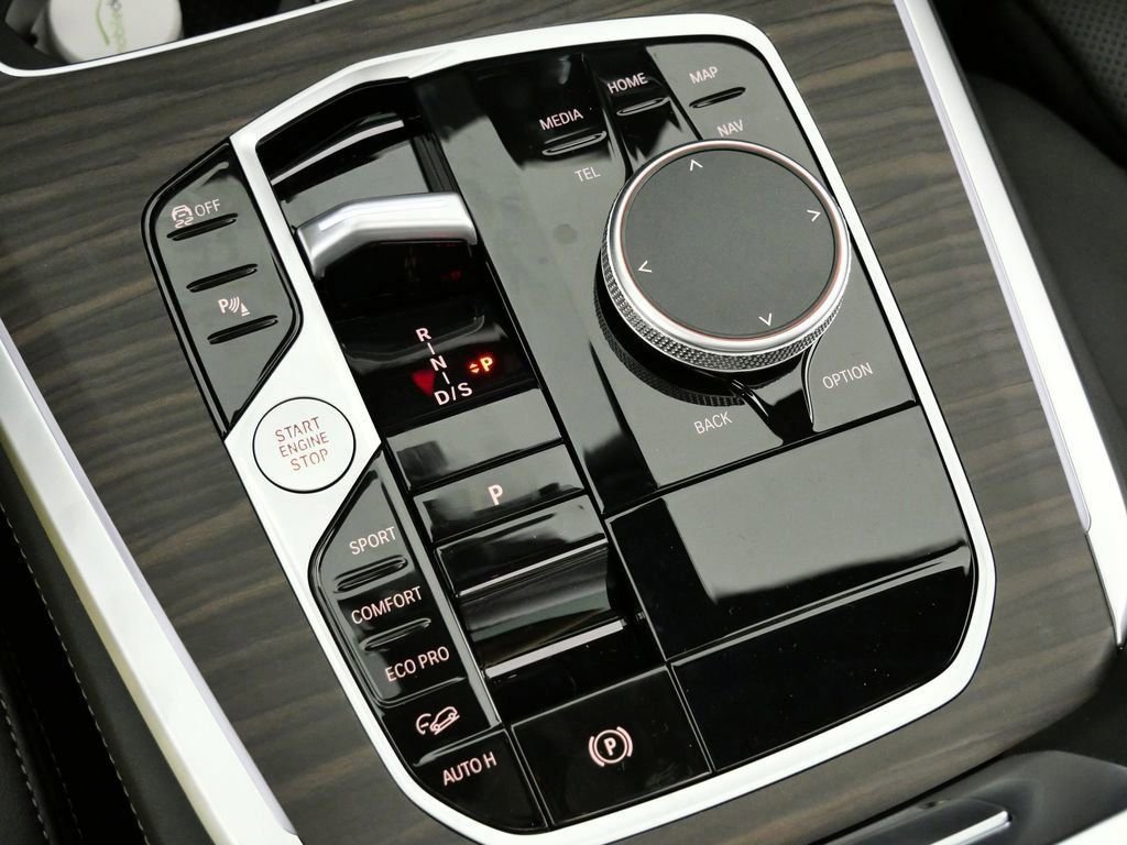 Certified Used 2026 Skyscraper Grey Metallic BMW xDrive40i image 53