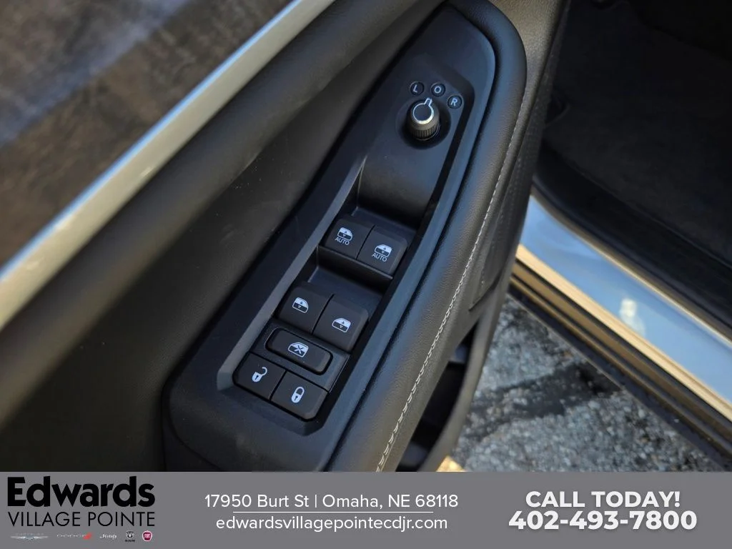 New 2026 Silver Jeep Laredo image 11