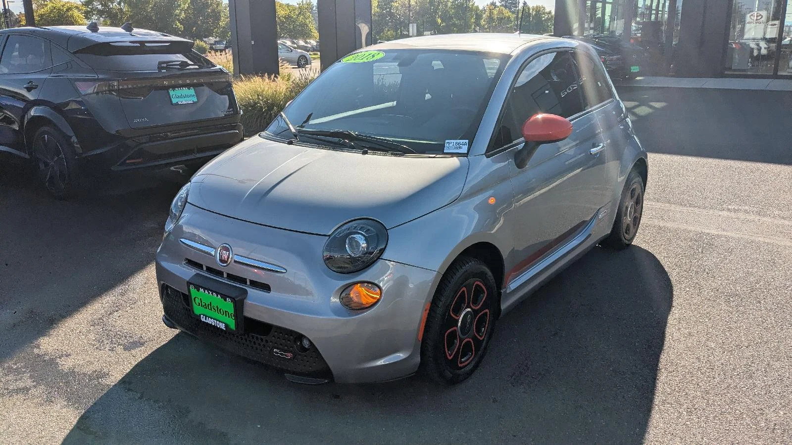 Used 2018 FIAT 500e Battery Electric with VIN 3C3CFFGE5JT465091 for sale in Gladstone, OR