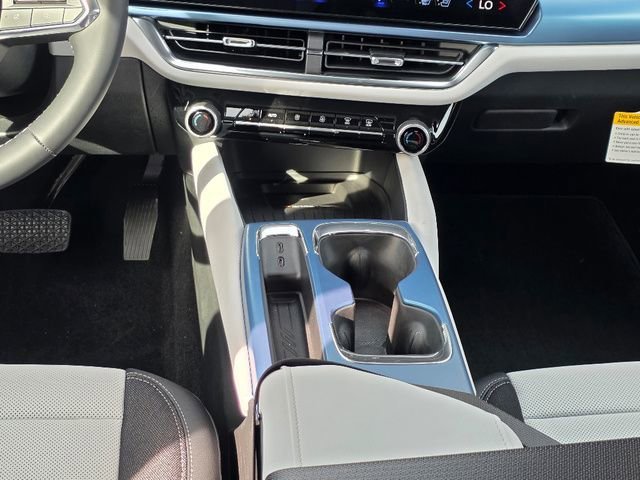 2026 Chevrolet Equinox EV 2LT - Photo 12