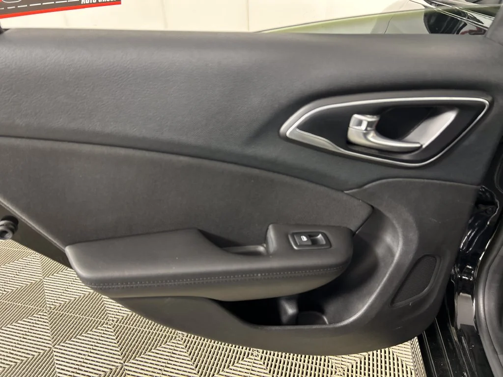 Used 2016 Black Chrysler Limited image 16