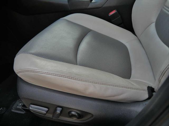 Certified Used 2021 SILVER SKY METALLIC Toyota  image 21