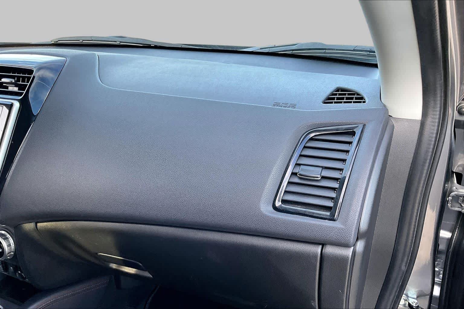 Used 2024 Mercury Gray Metallic Mitsubishi SE image 18