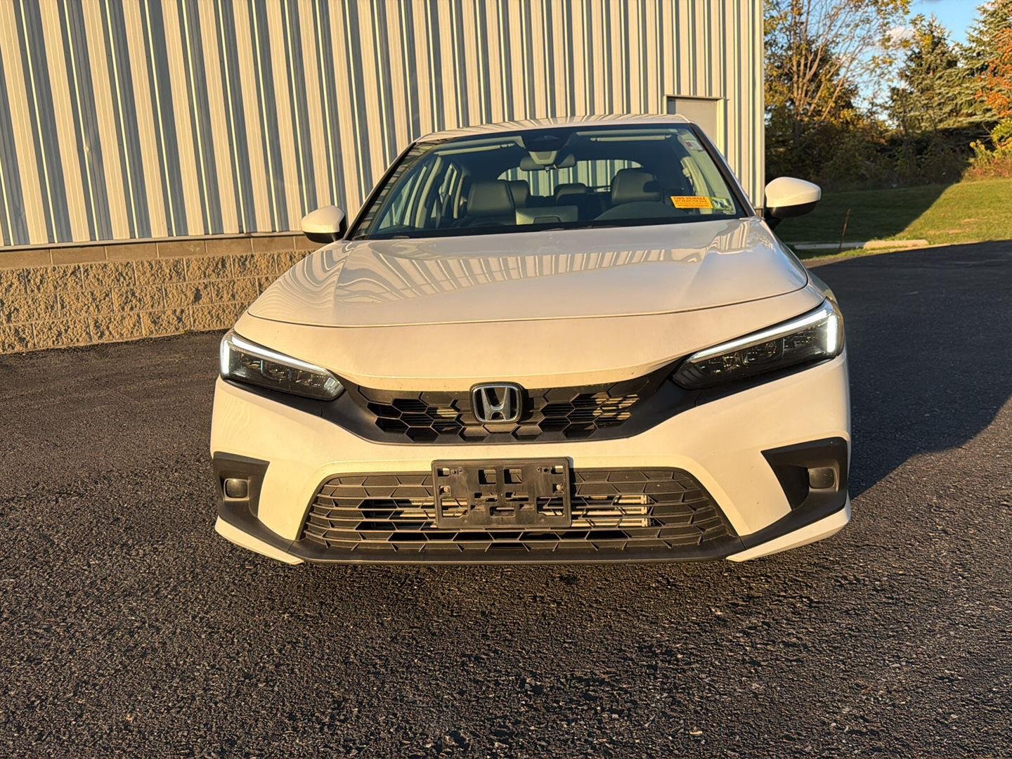 Used 2024 Platinum White Pearl Honda EX-L image 2