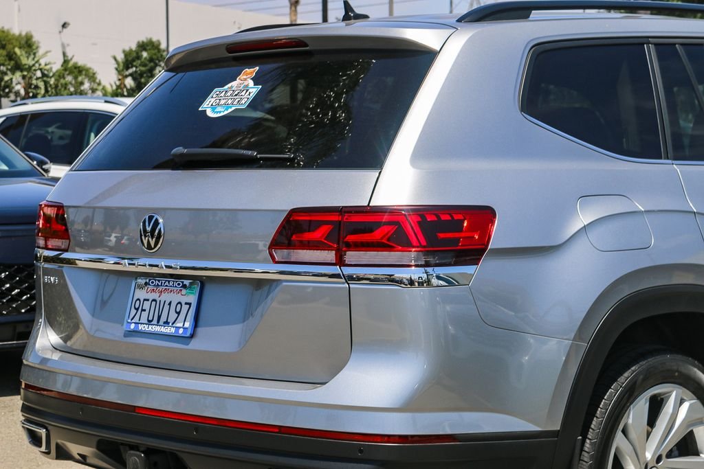 Used 2023 Silver Volkswagen 3.6L V6 SE w/Technology image 9