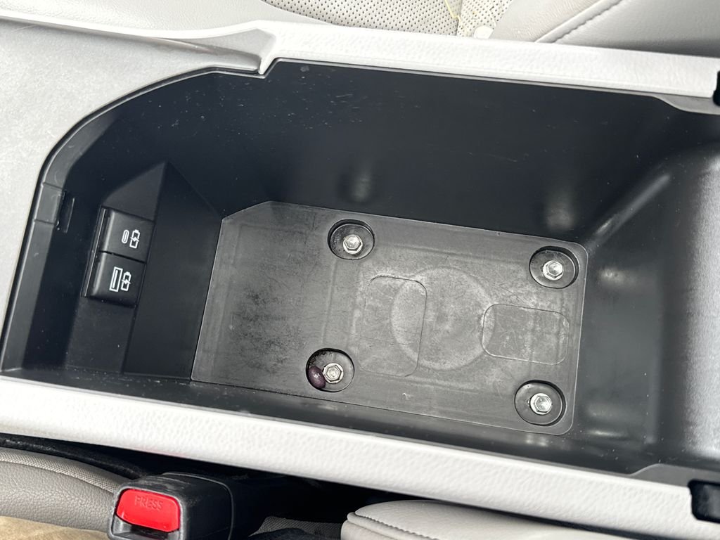 Used 2022 Black Toyota XLE image 26