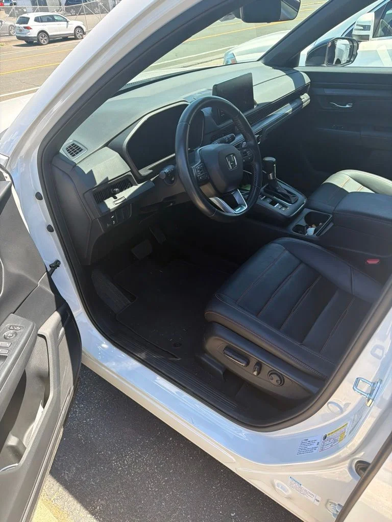Used 2024 Platinum White Pearl Honda Sport-L image 4