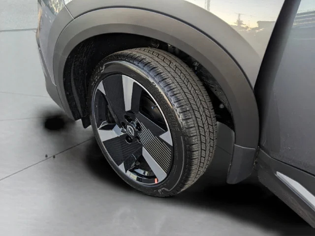 Certified Used 2026 Gray Nissan SR image 22