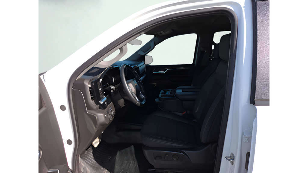 Used 2024 White Chevrolet LT image 13