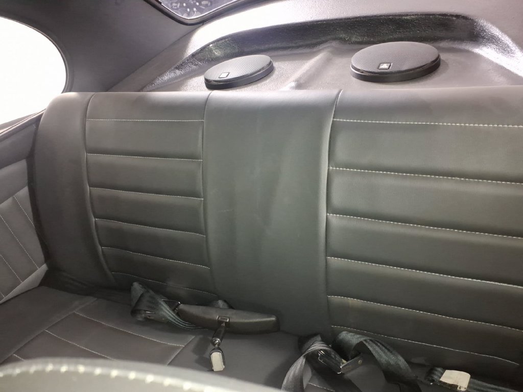 Used 1973  Volkswagen  image 12