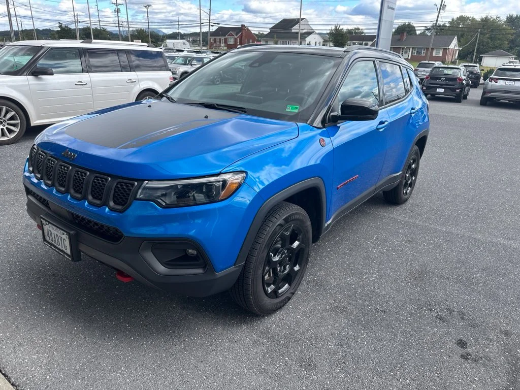 Used 2023 Blue Jeep Trailhawk image 11