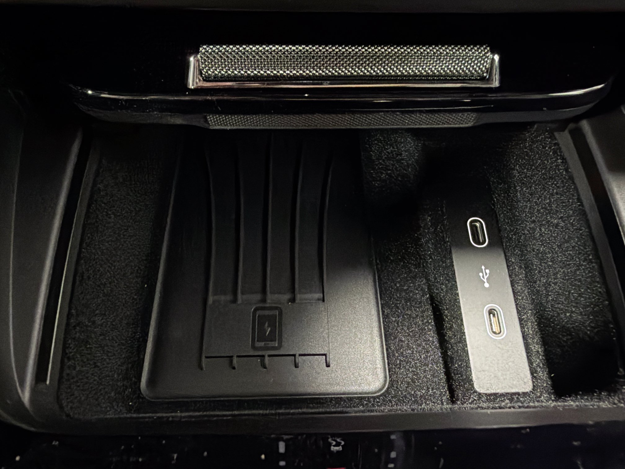 New 2026 Vanadium Grey Metallic Porsche S image 30