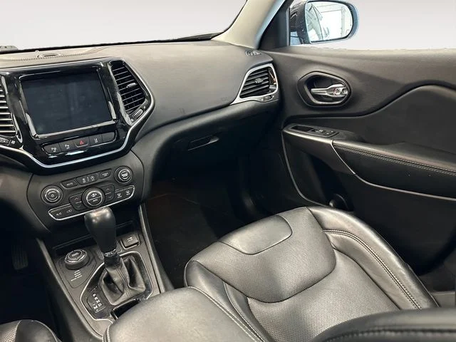 Used 2022 Gray Jeep Limited image 11