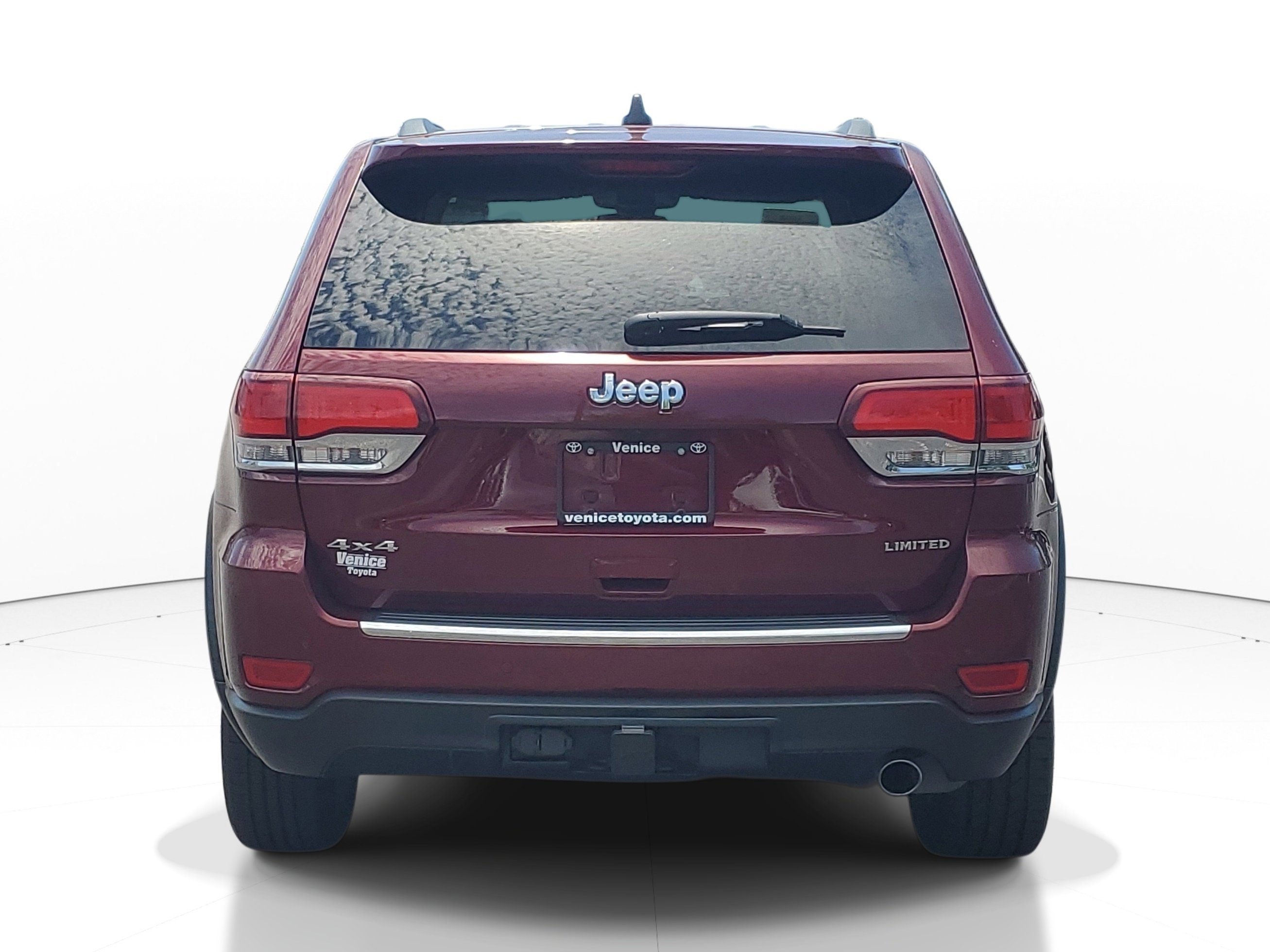 Used 2020 Velvet Red Pearlcoat Jeep Limited image 4