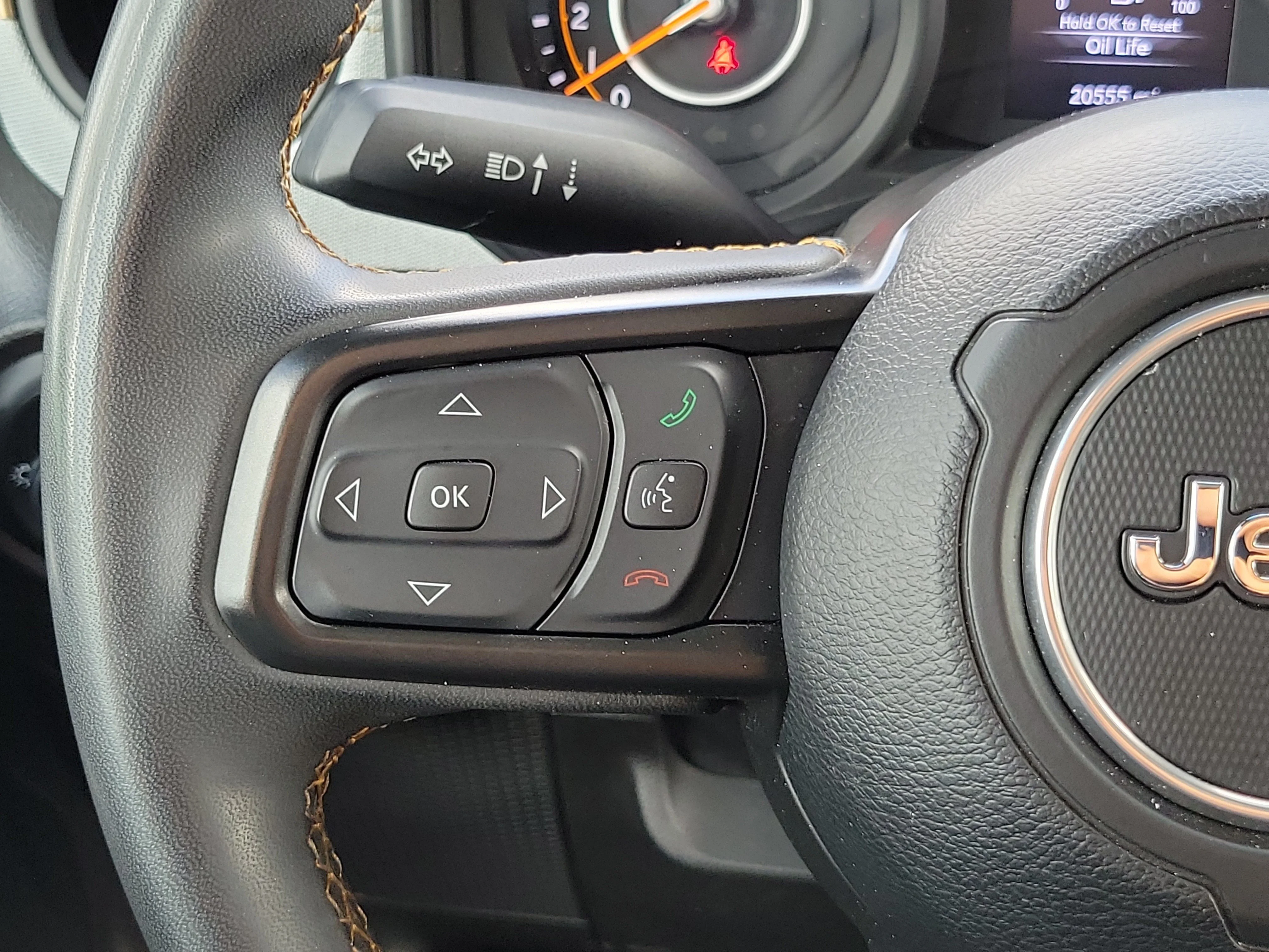 Used 2024 Granite Crystal Metallic Clearcoat Jeep Sport image 25