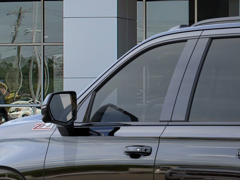 2026 Chevrolet Suburban Z71 - Photo 12