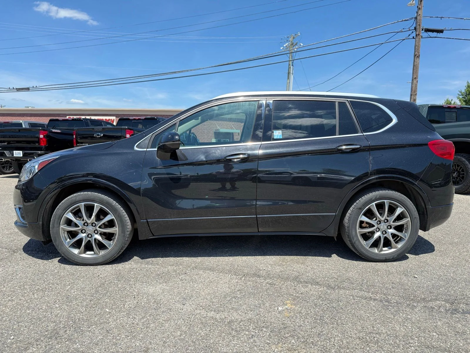 Used 2020 Black Buick Essence image 4