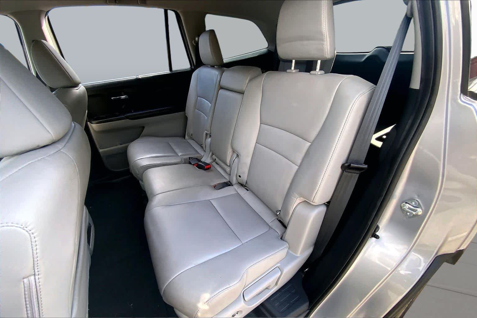 Used 2021 Lunar Silver Metallic Honda Special Edition image 21