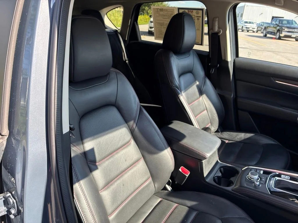 Used 2025 Gray Mazda 2.5 S Carbon Edition image 47