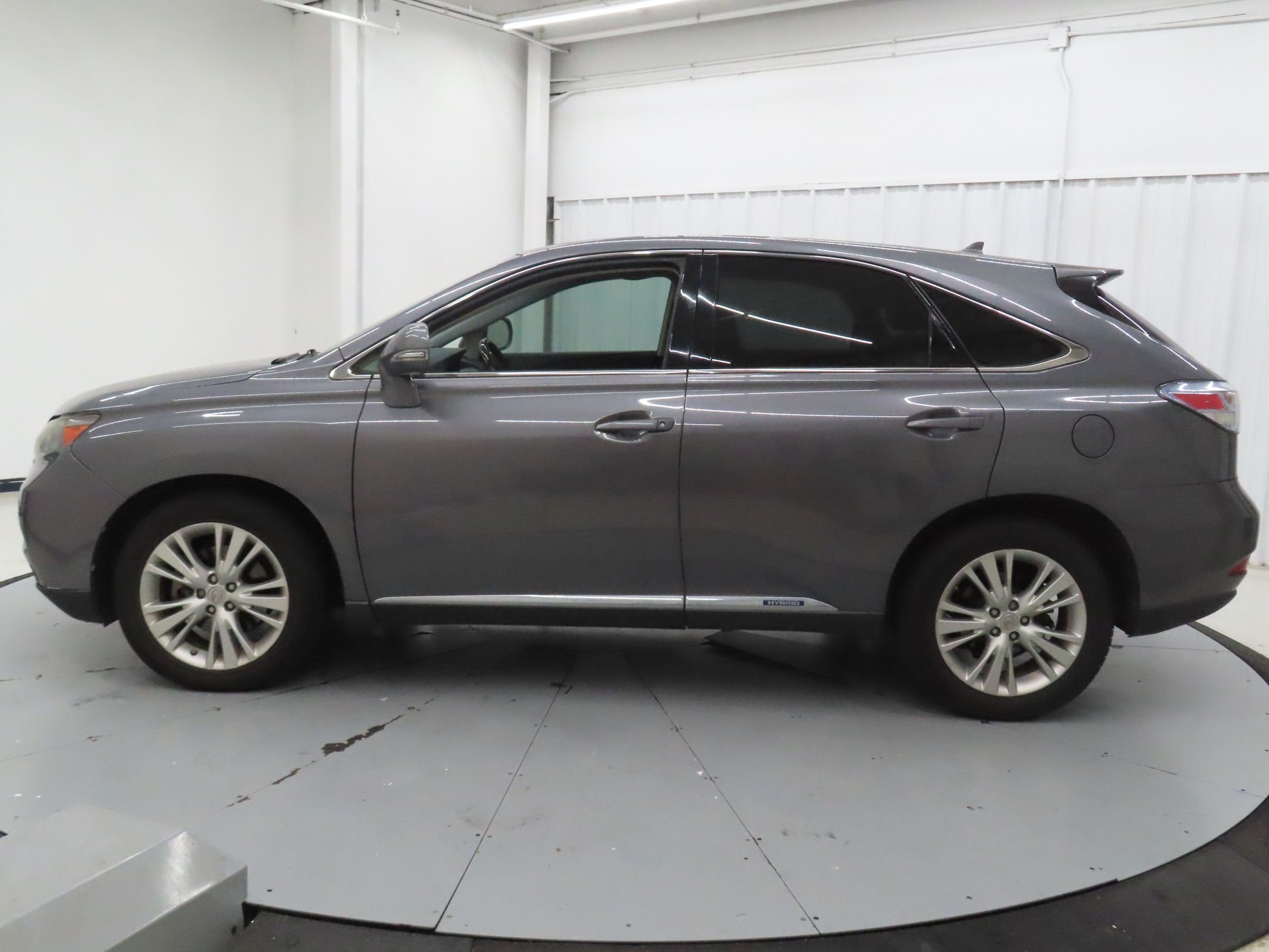 Used 2012 Gray Lexus 450h image 7