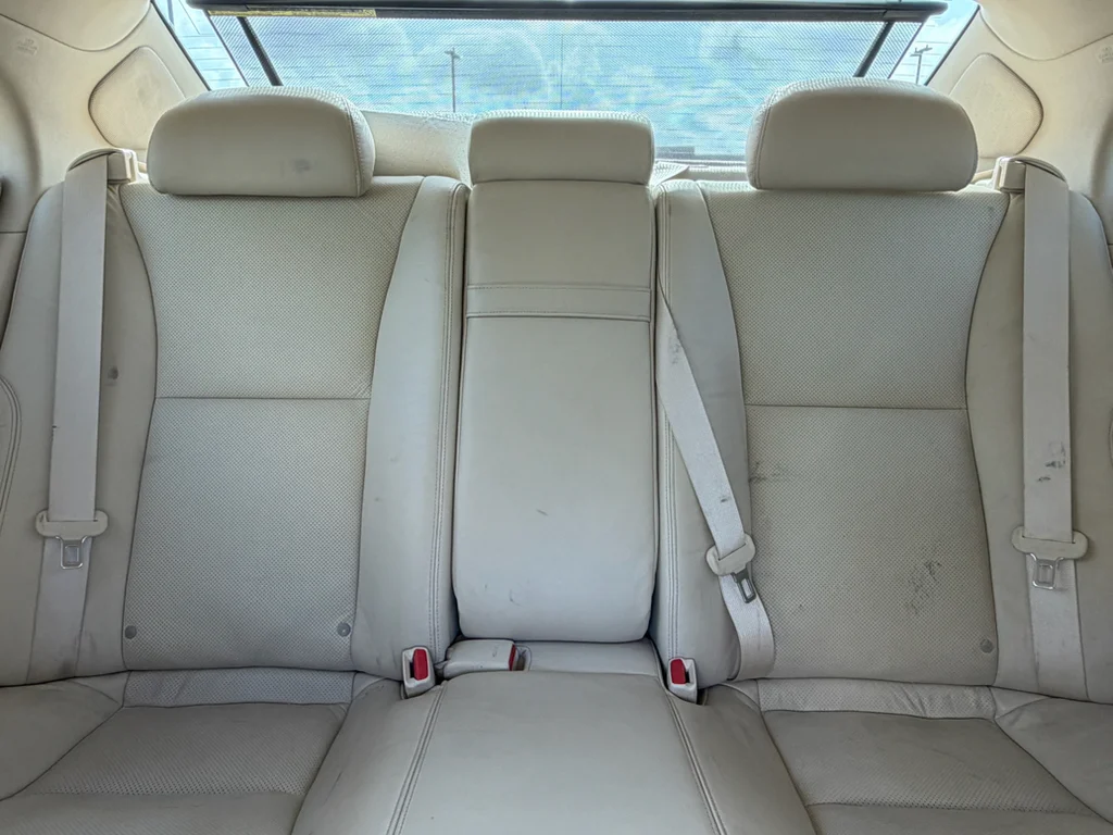 Used 2011 Starfire Pearl Lexus Base image 27