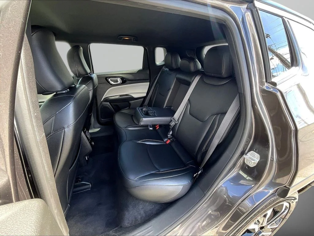 Used 2024 Gray Jeep Limited image 22