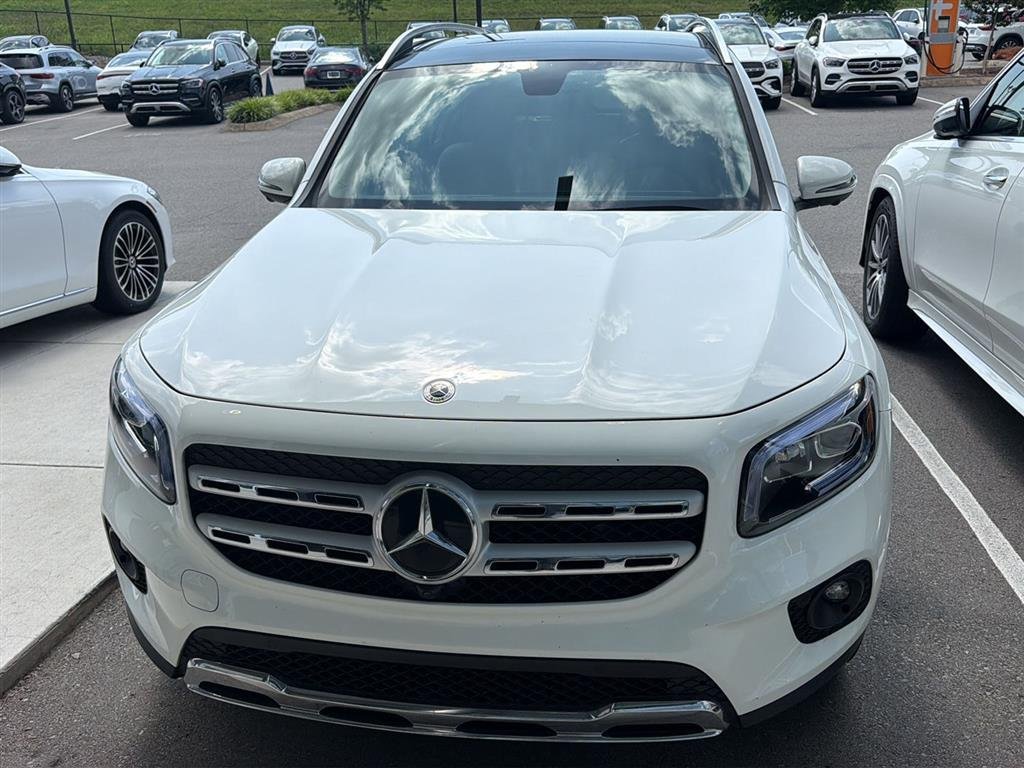 Certified Used 2023 Polar White Mercedes-Benz GLB 250 image 5
