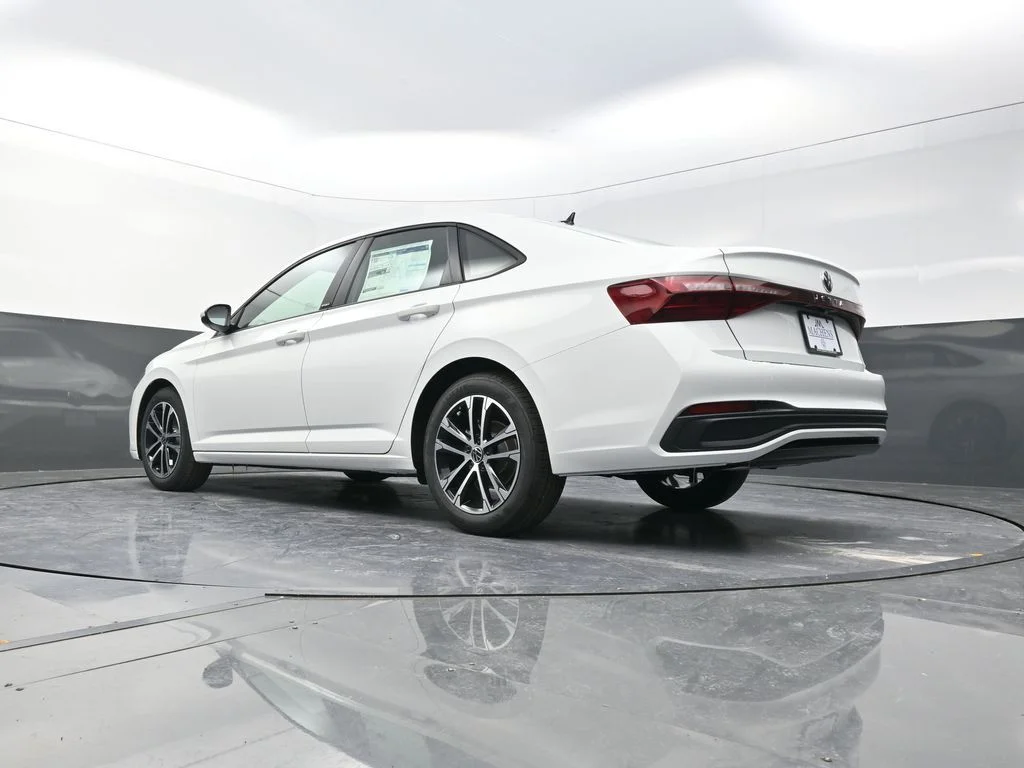 New 2026  Volkswagen 1.5T Sport image 24