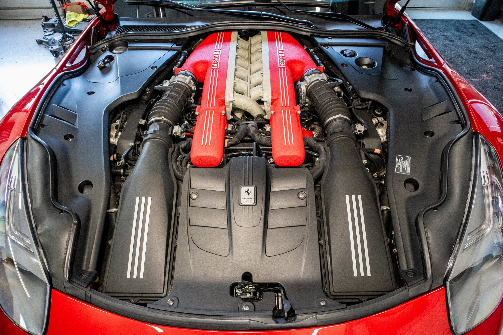 Used 2013 Rosso Berlinetta Ferrari  image 11