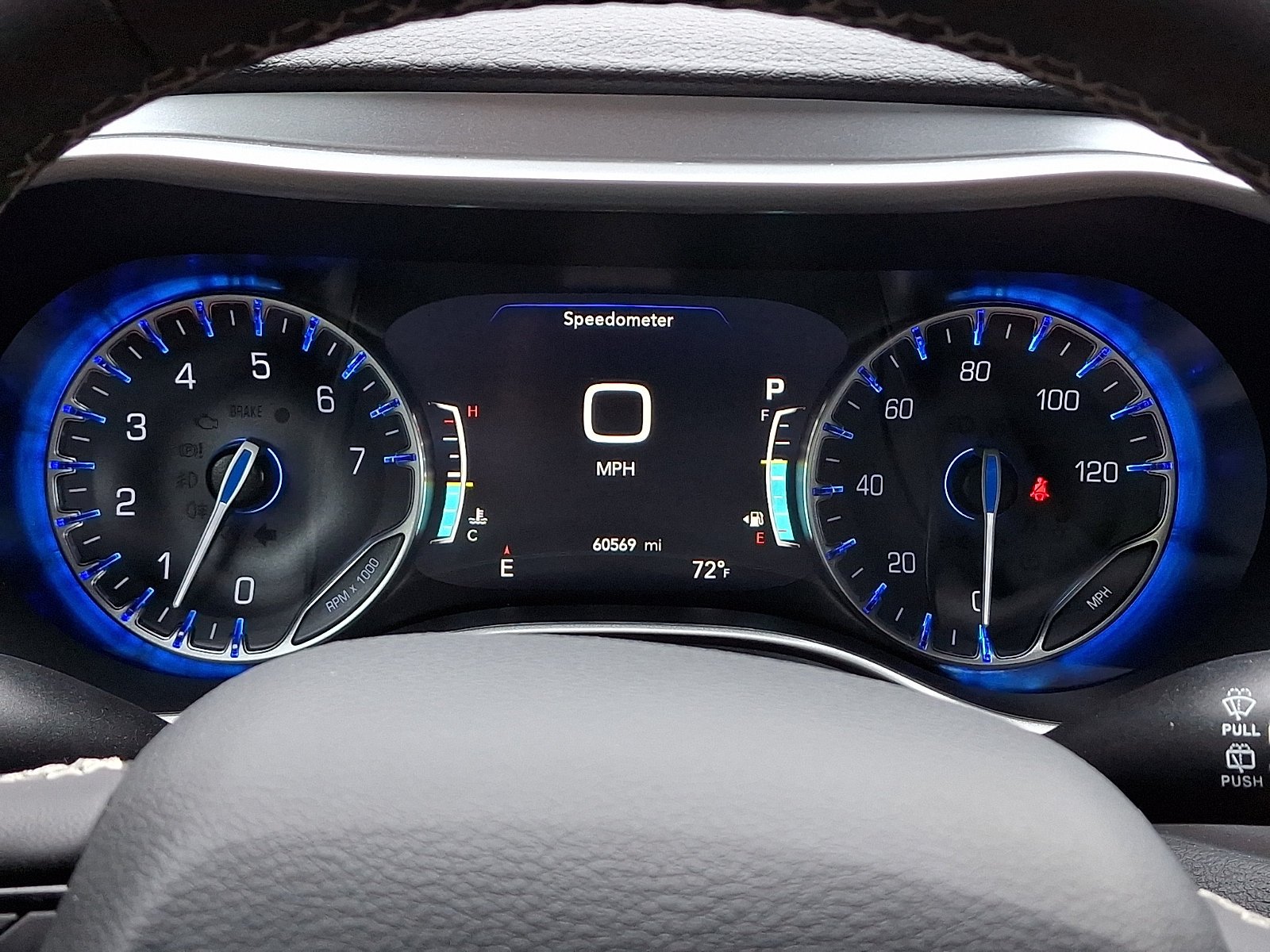 Used 2022 Bright White Clearcoat Chrysler Touring L image 21