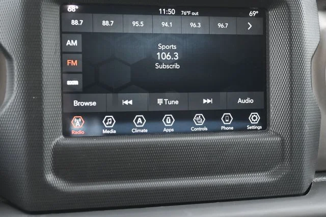 Used 2021  Jeep Unlimited Sport S image 27