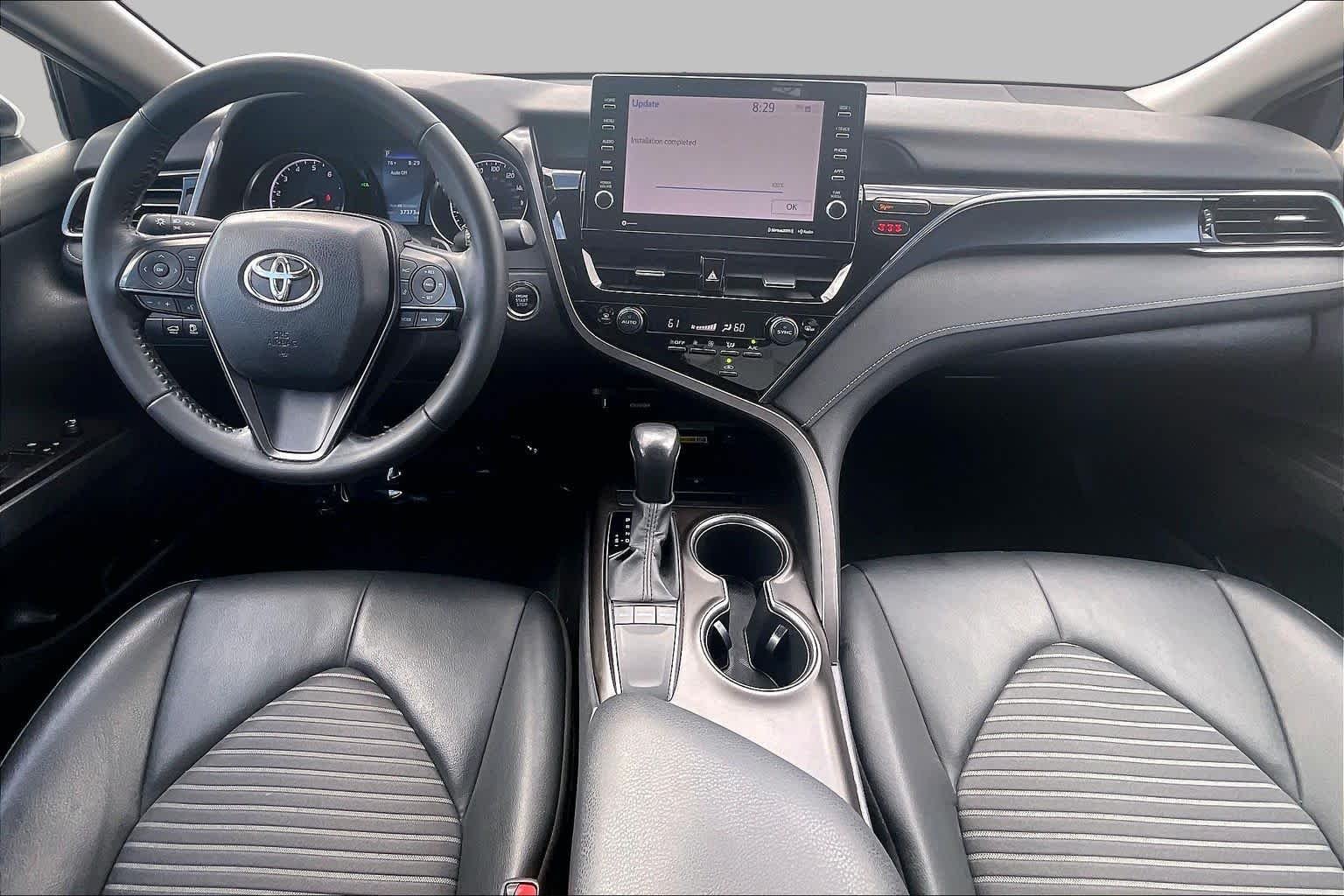 Used 2023 Ice Cap Toyota SE image 14