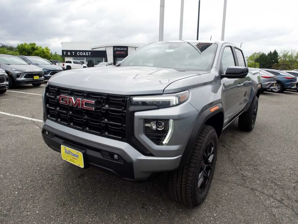 2026 GMC Canyon 4WD Elevation Crew Cab Short Box's photo