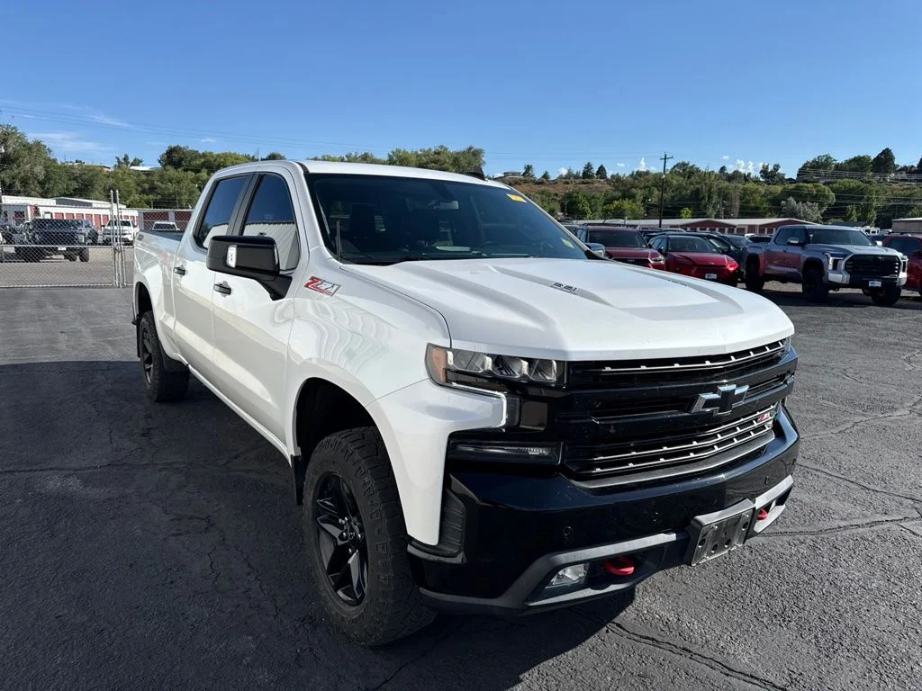 Used 2021 Pearl Chevrolet LT Trail Boss image 1