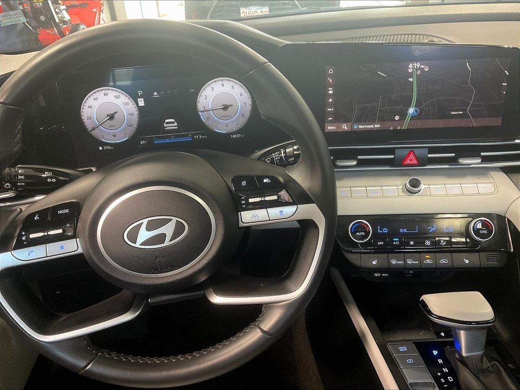 Used 2025 Red Hyundai Limited image 18