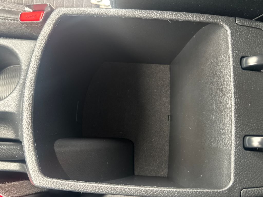 Used 2021 Black Kia S image 27