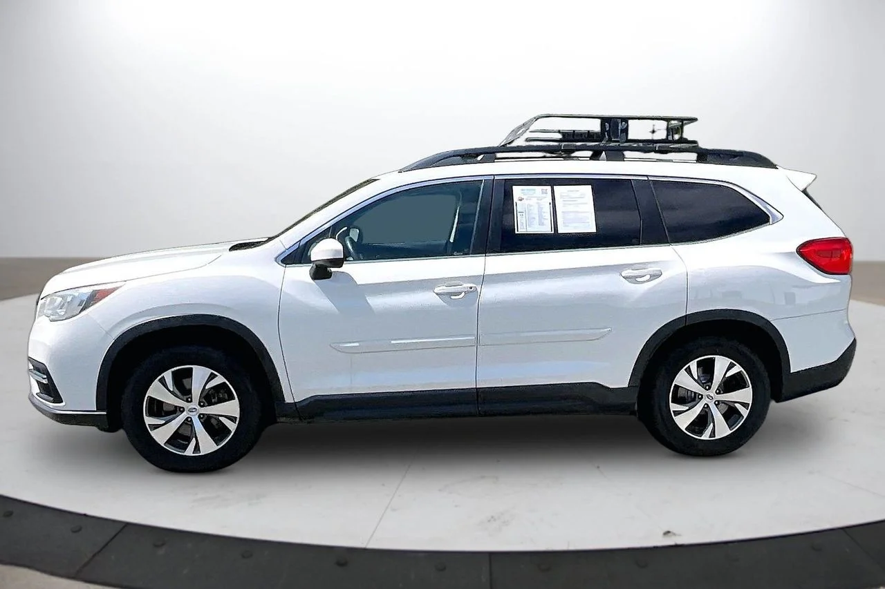 Used 2020 White Subaru Premium image 5