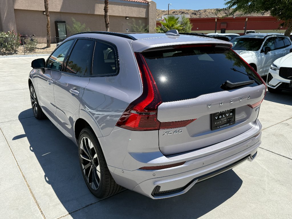 New 2026 Aurora Silver Volvo Plus image 5
