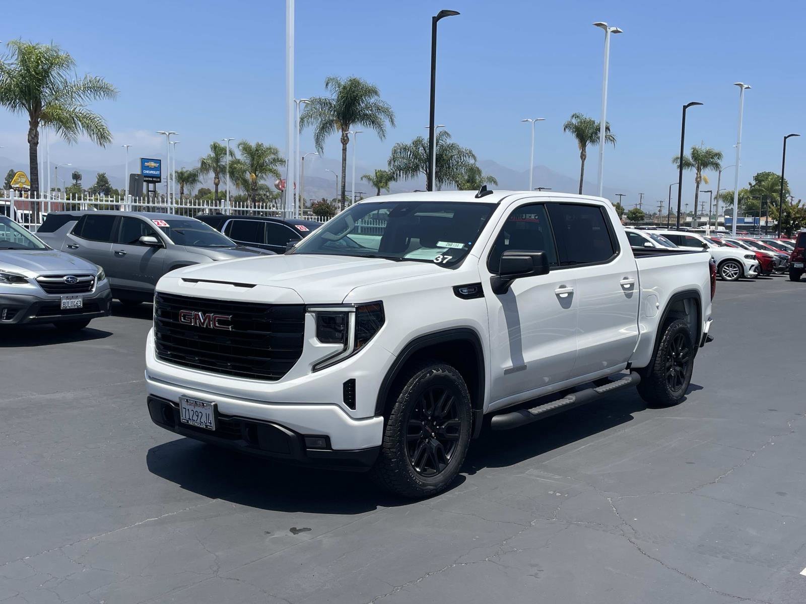 2026 GMC Sierra 2WD Crew Cab Short Box Elevation's photo