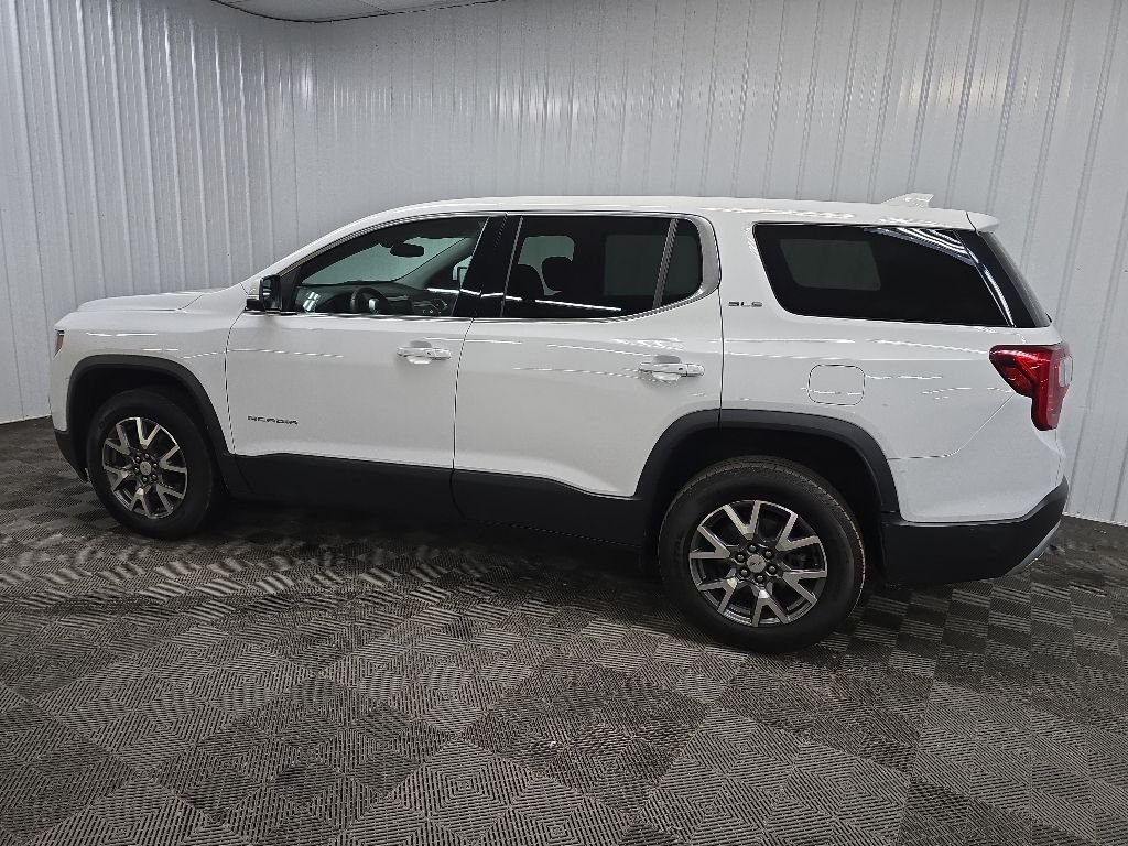 Used 2023 White GMC SLE image 4
