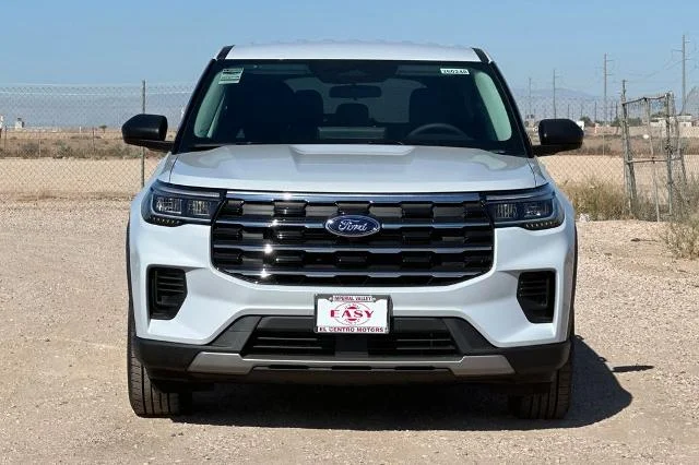 New 2026 Space White Metallic Ford Active 100A image 9