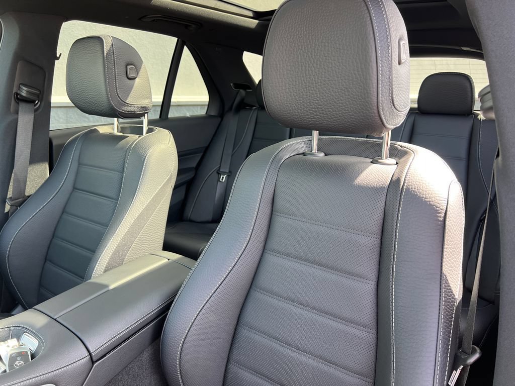 New 2026 Obsidian Black Metallic Mercedes-Benz GLE 450 image 53